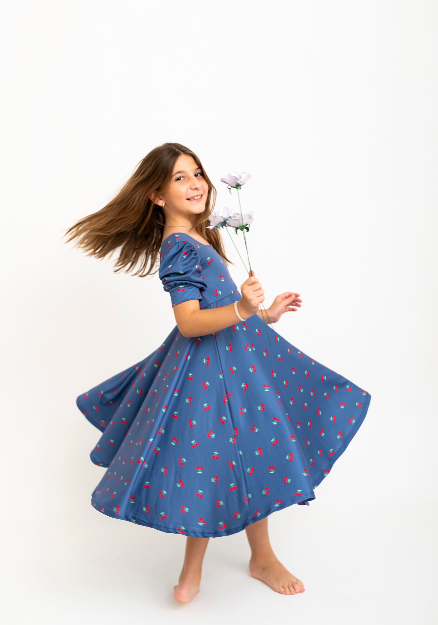 VESTIDO MAGNOLIA ECO CHERRIES ON BLUE