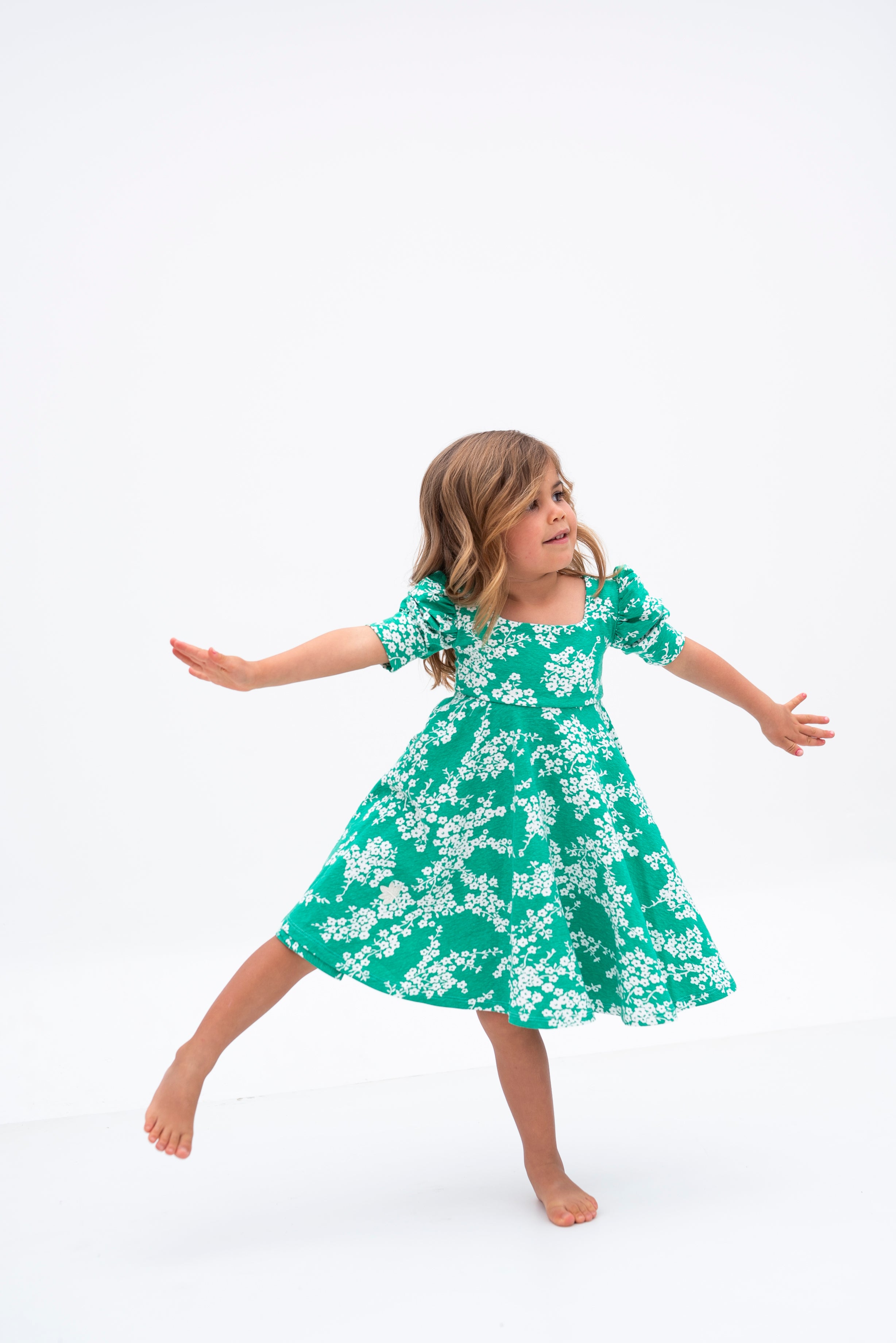 VESTIDO MAGNOLIA VERDE ESMERALDA